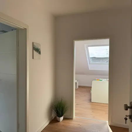 Modernes 1-zimmer-apartment Fuer Handwerker & Monteure شقة *